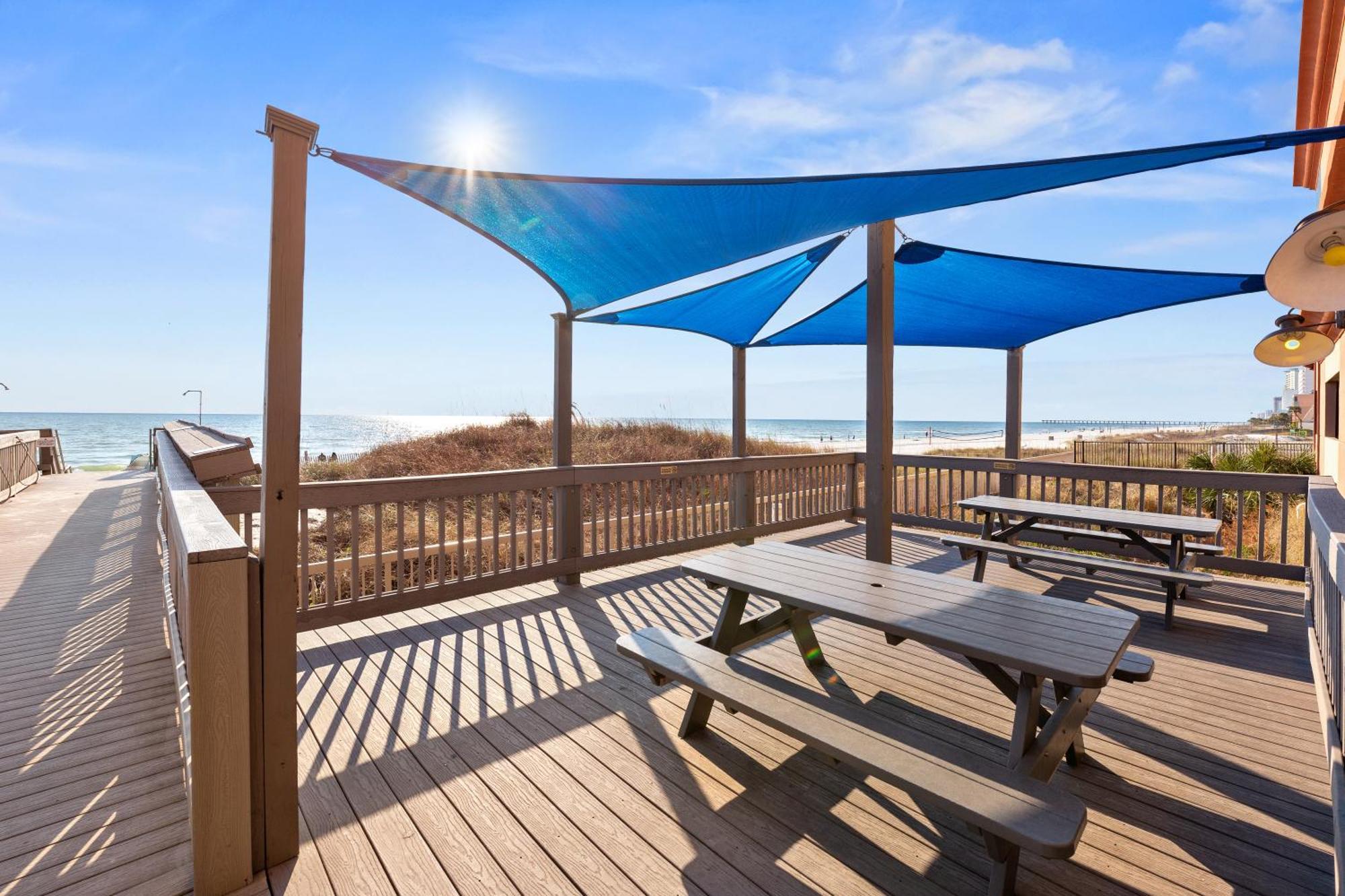 Gulf Front Master Bedroom! 2 Pools & Hot Tubs! Sleeps 8! Panama City Beach Exterior foto